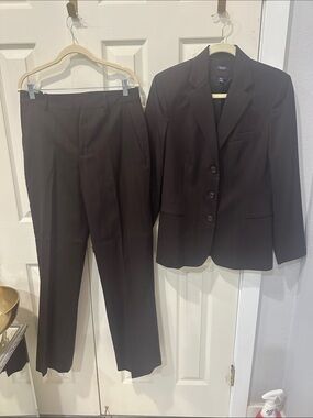 Chaps Women's Dark Brown Blazer & Pants Suit